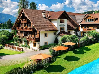 xx9658B57F-4B0D-468C-ACF5-DE58A530385F