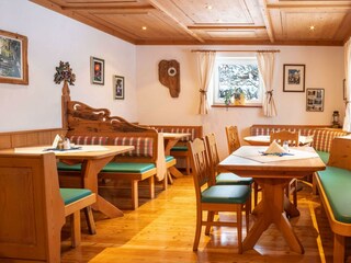 web_Fruehstuecksraum