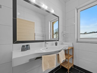 Badezimmer 2
