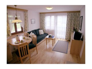 Wohnküche mit Ostbalkon