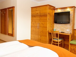 Zimmer_22m_03