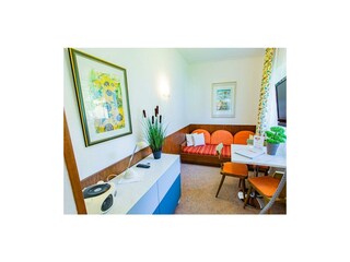 63a5adfbe50a8fe30812219006555b41