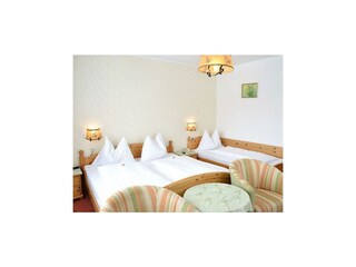 3Bett Zimmer