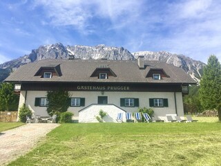 739BACCE-A492-4DA9-BF4B-24C5CC87950F