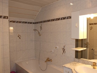 Haus Tritscher Ingrid Gruber - App. B - Bad