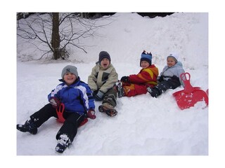 Spiel und Spaß im Schnee