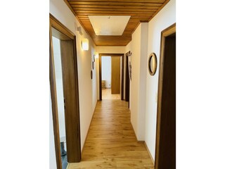 Bergluft-Appartement-Haus-Lerchegger_Vorraum