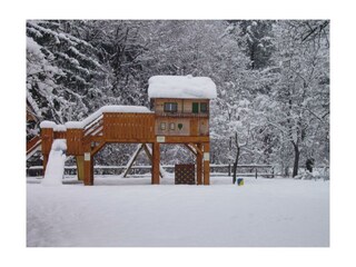 Kinderspielhaus Winter