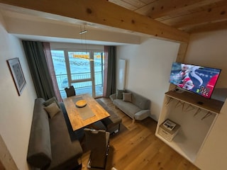 Fensterfront mit Balkon
