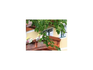 Hausansicht Balkone