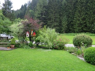 Garten mit Biotop