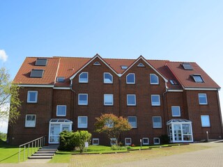 Vorderseite zur Mittelstraße gelegen
