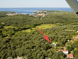 Clear Adriatic and Pula City 3km.