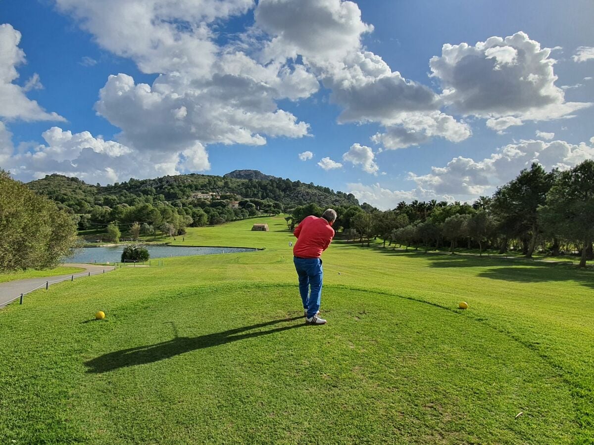 mehrere Golfplätze in der Nähe