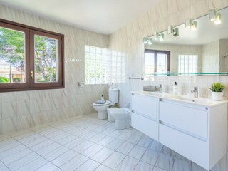 Villa Arenal Features 35