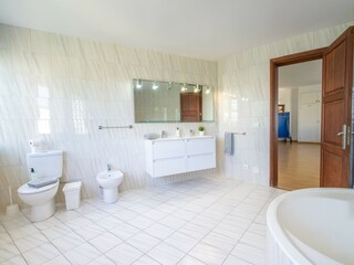 Villa Arenal Features 37