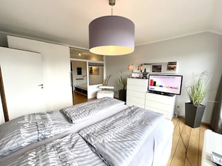 Großes Schlafzimmer