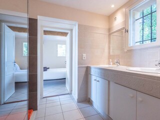 Villa Murs Ausstattung 39