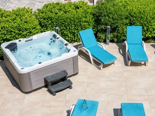 jacuzzi