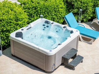jacuzzi