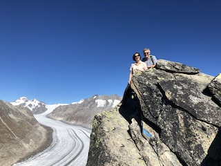 Ihre Gastgeber beim Wandern auf dem Bettmerhorn-Grat