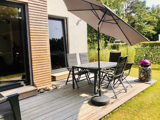 Terrasse mit Sonne von morgens bis nachmittags