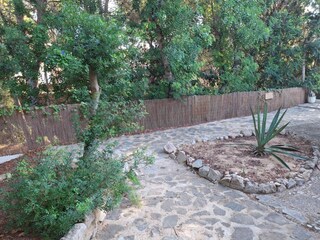 Hinter im Garten ganz geschlossen
