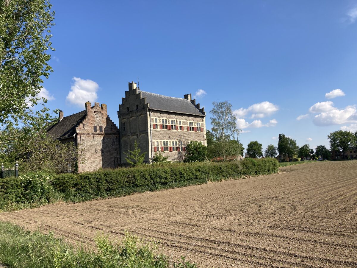 Ferienhaus Schwimmende Maasvilla Luxus Wohnboot Hund -Boot, Ohe En Laak ...