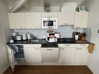 Küche: Gasherd & Airfryer (2025)