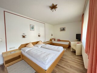 Dreibettzimmer