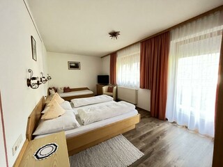 Dreibettzimmer