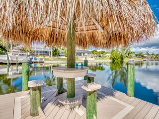 Tiki Hut