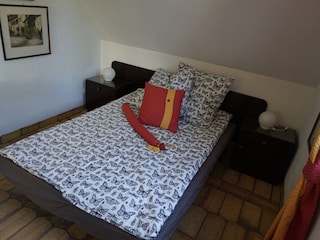 Großes Schlafzimmer