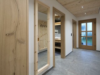 Diele mit Eingangstüre