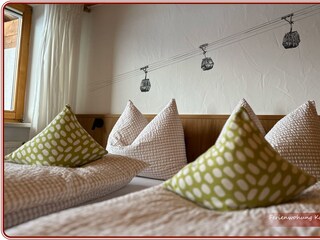 FeWo Kanzelwand Schlafzimmer