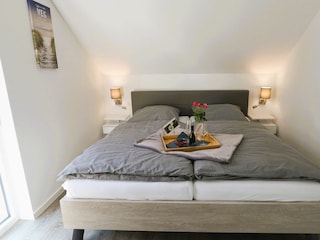 Schlafzimmer DG