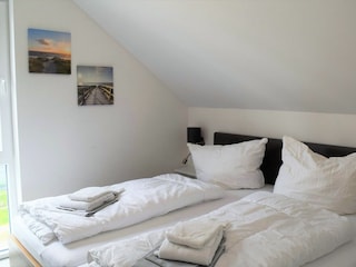 Schlafzimmer DG