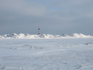 Leuchtturm im Schnee