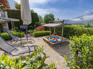 Sonnenterrasse & Sandkiste