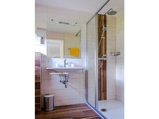 Ferienwohnung 2 - Badezimmer