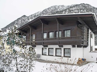 Aparthaus Rofan - Außenansicht Winter