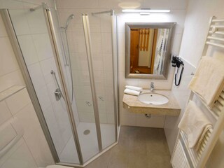 4 Bettzimmer Bad 1-1