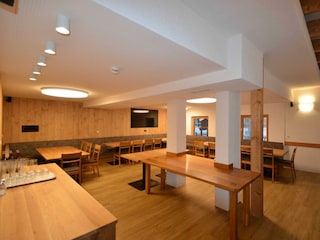 Aufenthaltsraum groß 1