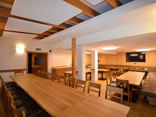 Aufenthaltsraum groß 2