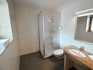 3 Bettzimmer Bad 1-1