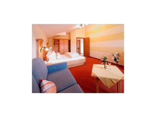 Schlafzimmer mit ausziehbarer Couch - Fewo Typ C