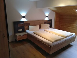 Schlafzimmer 2