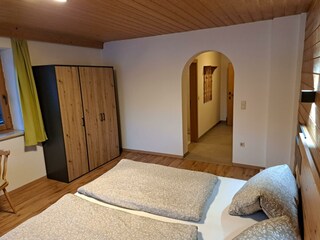Schlafzimmer 2