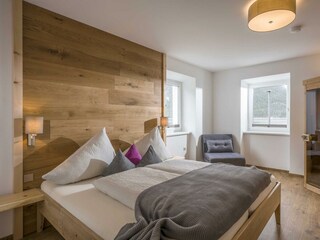 Schlafzimmer mit Infrarotkabine - Top 3