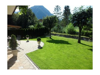 ein Garten zum Entspannen - Appartementhaus Koller